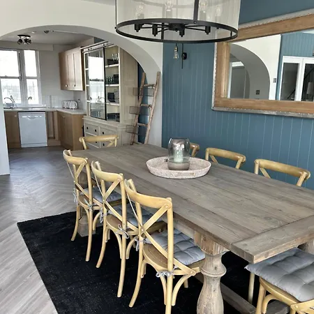 Retreat Main House Appartement