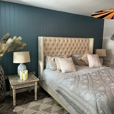 Διαμέρισμα Retreat Main House