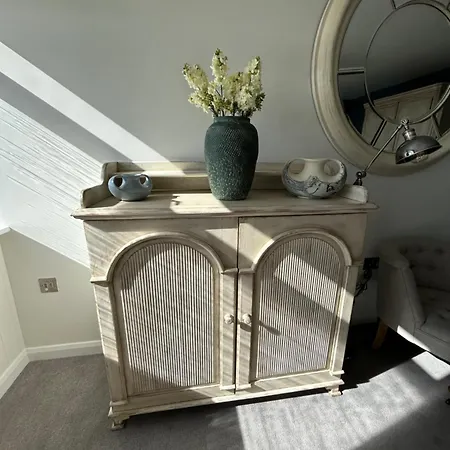 Apartment Retreat Main House