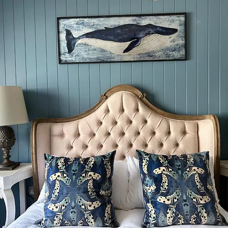 Apartment Retreat Main House